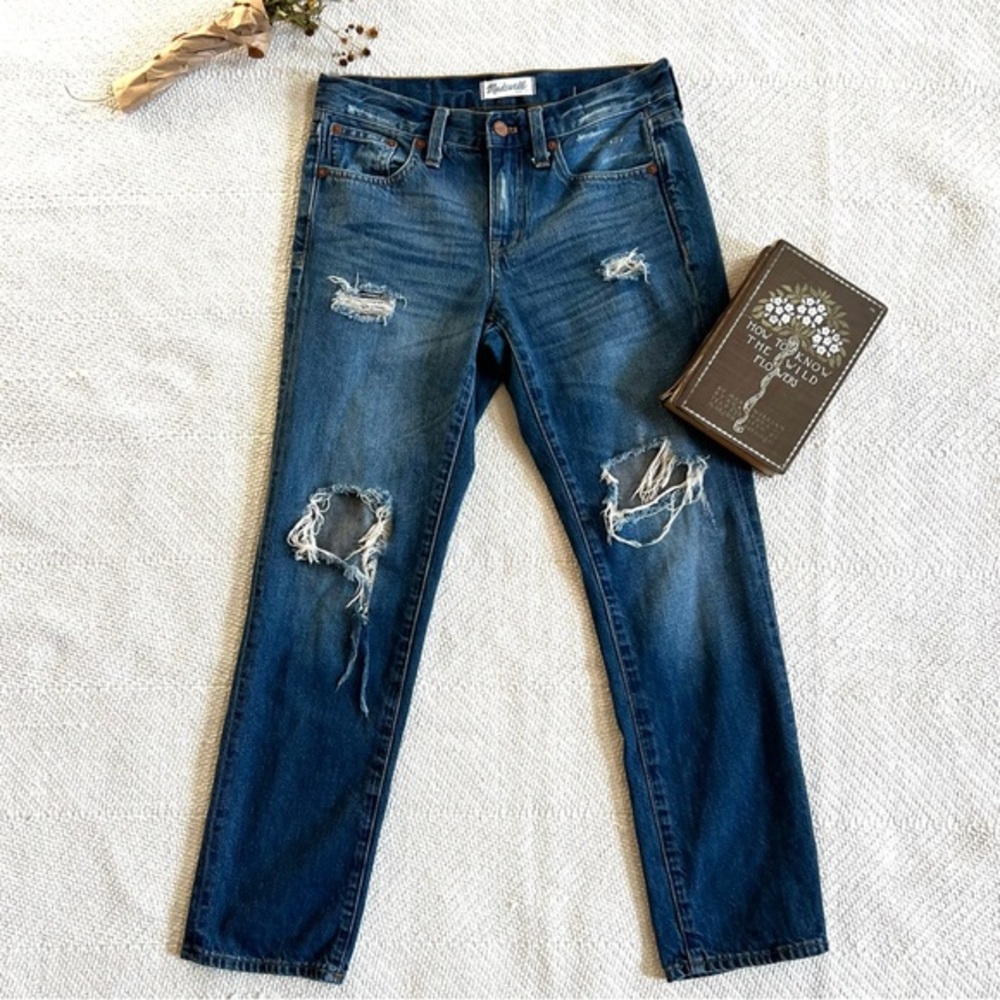 Madewell Distressed Boyjean size 24